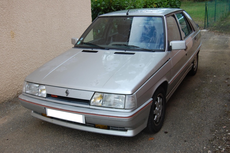 Renault 11 Turbo Phase 2 de 1988, 5 portes Gris 620 Dsc_0910