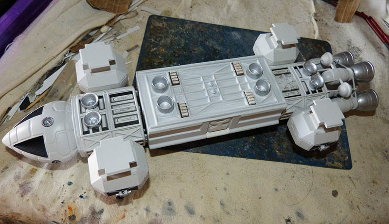 * Eagle 1 Transporter "Space 1999" - MPC. Cosmos36