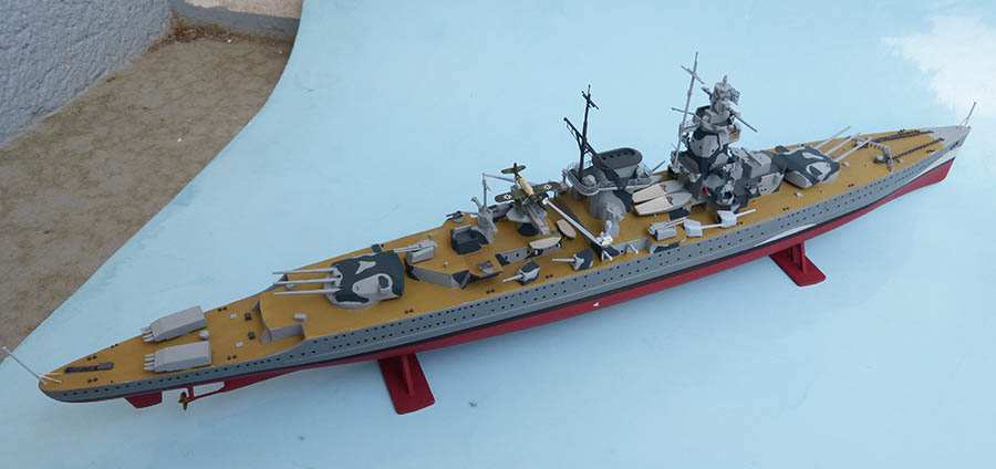 *1/400     Fil rouge 2020 : Croiseur lourd "Graf Spee"       (Heller) - Page 2 Grafsp84