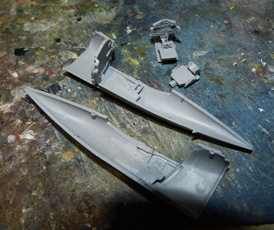 *1/72 Mig 25 RU        - ICM -  - Page 2 Mig25_47