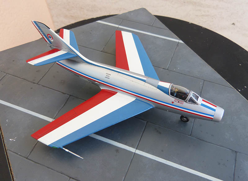 [Matchbox] Dassault Mystère IV "Patrouille de France". Myster10