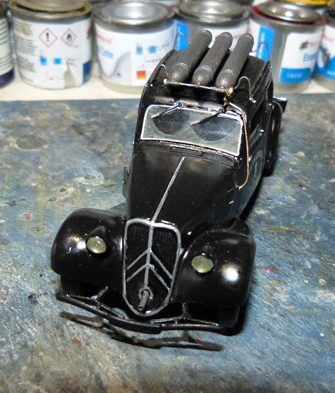 (1/43e) Citroen Traction 11CV "Les Truands" en 1944. Ref : 80159 - Page 2 Tract100
