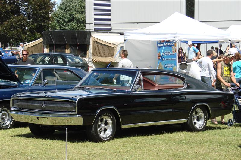 les Dodge Charger dans les expos du Québec - Page 2 D_m_0516