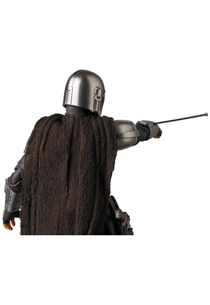 The Mandalorian Beskar Armor & The Child Figure - Medicom 0159_210