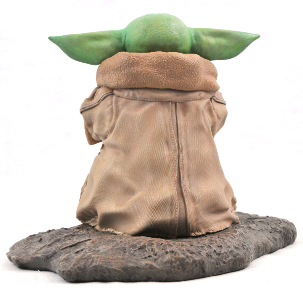 The Child with Soup Milestone Statue - The Mandalorian 0439