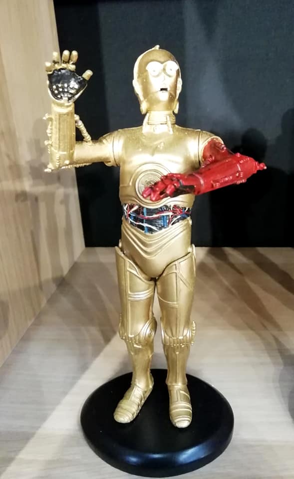 ATTAKUS - Star Wars Elite Collection 1/10 C-3PO Bras Rouge C3po_b10