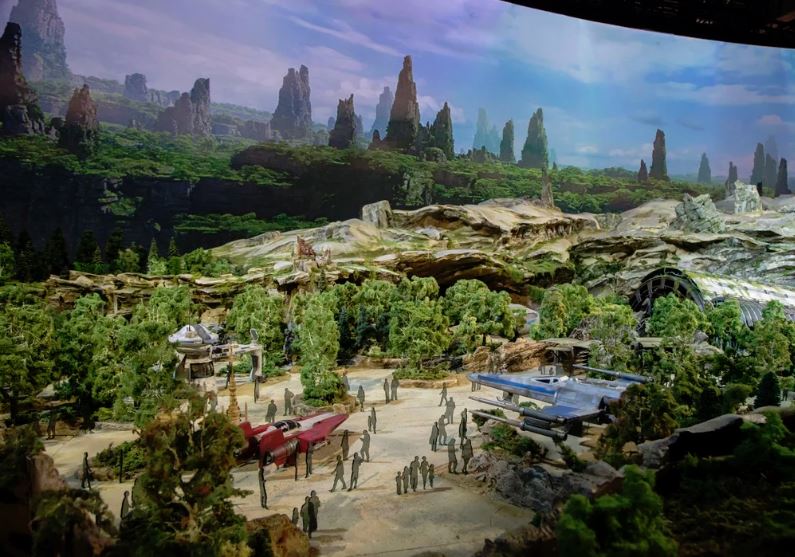 Star Wars Rise of the Resistance - Star Wars: Galaxy's Edge Ewresi10