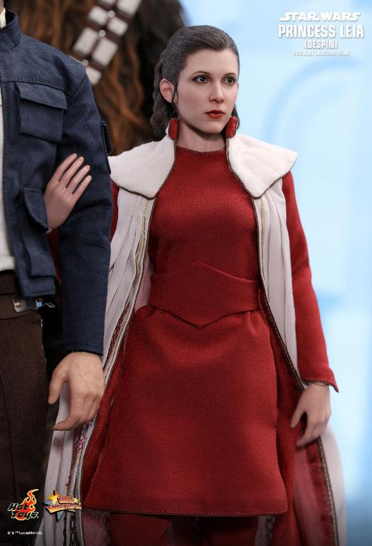Hot Toys Star Wars - Princess Leia (Bespin) Sixth Scale Fig. Leia_b14