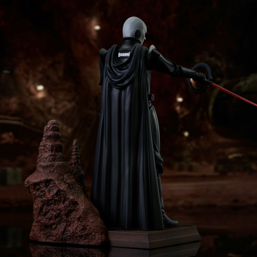 Star Wars: Obi Wan Kenobi - Grand Inquisitor Premier Collection Statue  Owk_in13