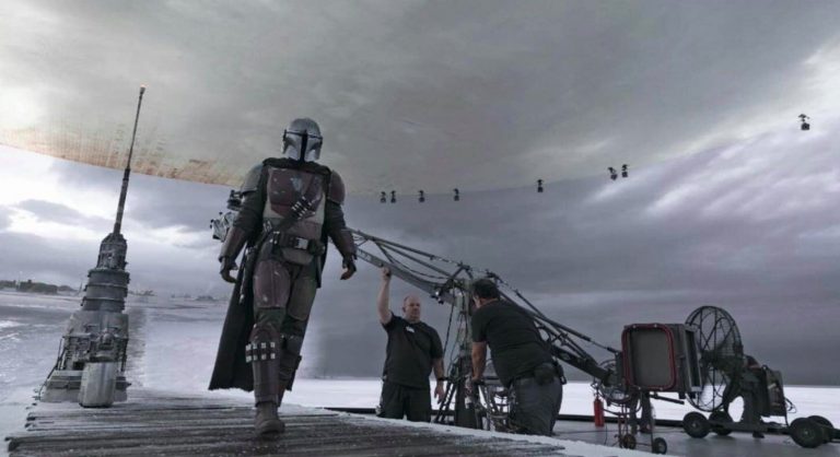 La série The Mandalorian utilise la technologie "Stagecraft" Stagec11