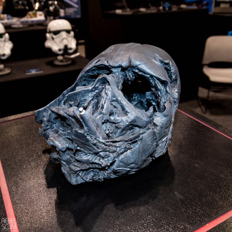 Darth Vader Helmet Prop Replica: Ashes of the Empire  Vador_19