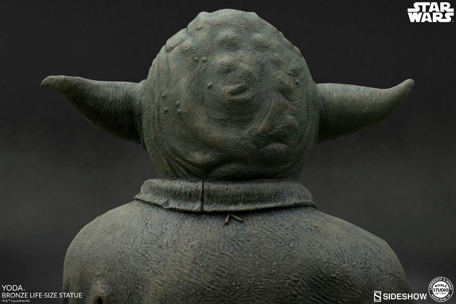 Yoda Bronze Life-Size Statue - Sideshow Collectibles  Yoda-b17