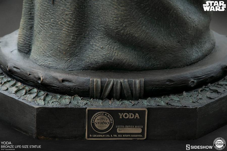 Yoda Bronze Life-Size Statue - Sideshow Collectibles  Yoda-b20