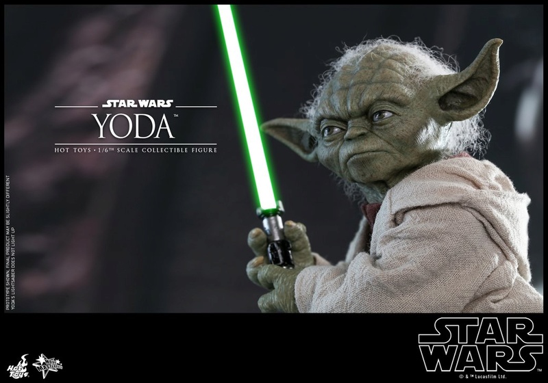 Hot Toys SW EP 2 - 1/6th scale Yoda Collectible Figure. Yoda_e16