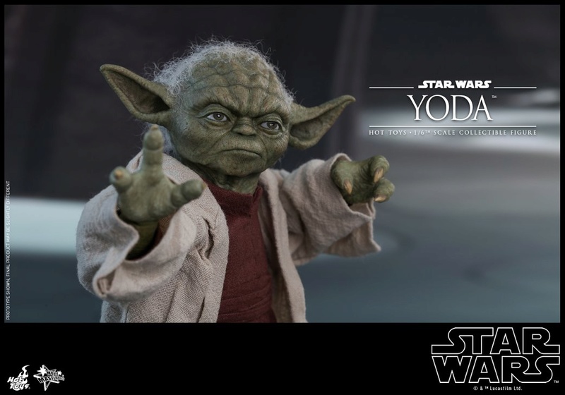 Hot Toys SW EP 2 - 1/6th scale Yoda Collectible Figure. Yoda_e19