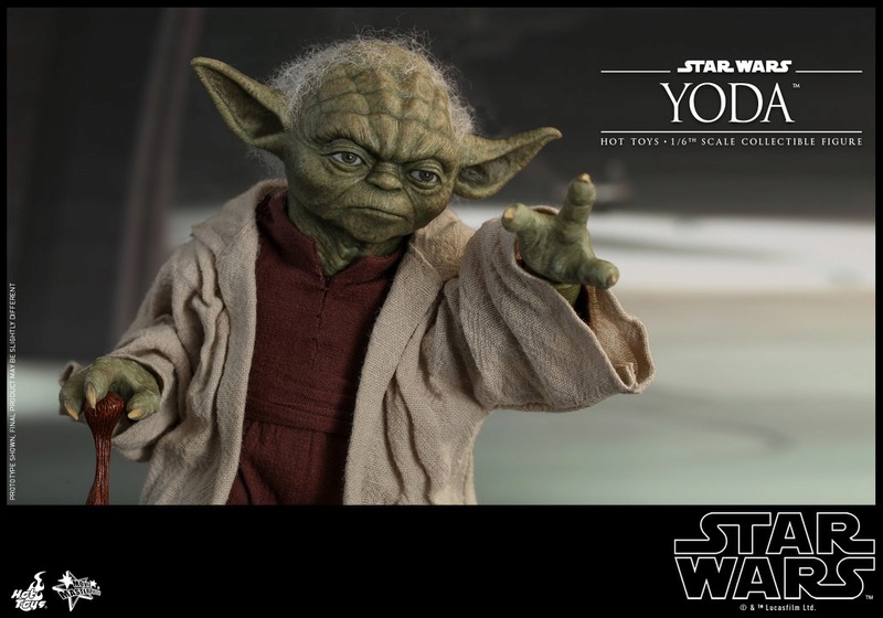 Hot Toys SW EP 2 - 1/6th scale Yoda Collectible Figure. Yoda_e27