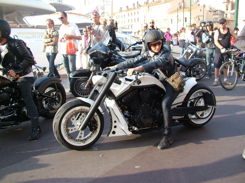 rassemblement Harley à St Tropez  ENORME! Dscf1519
