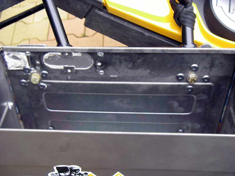 Valises alu noires : Touratech vs TraX - Page 2 Imgp5931