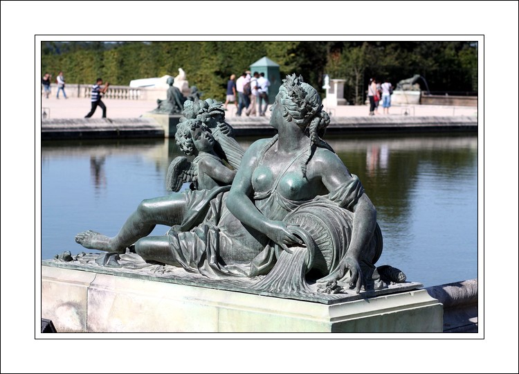 Les statues des fleuves et rivires au Parterre d'Eau Le_loi10