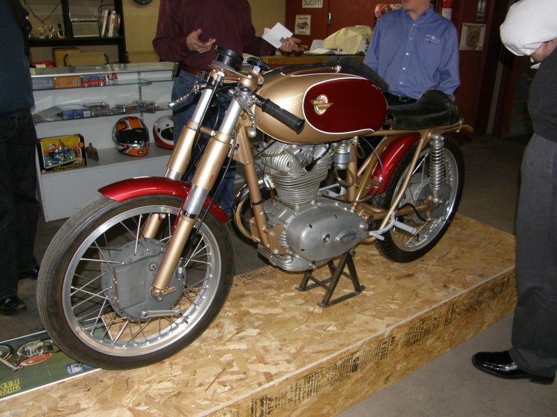 vintage moto P2020233