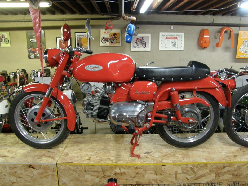 vintage moto P2020240