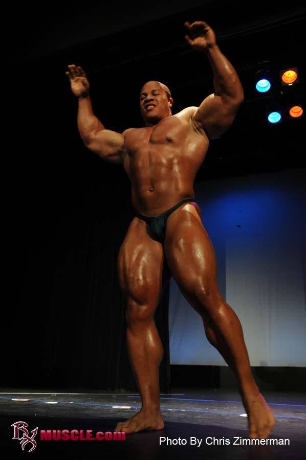 Phil Heath avant Olympia 2009 - Page 10 Dsc_8813