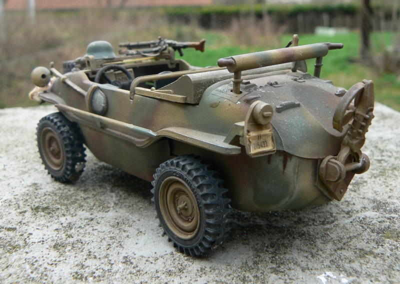 Kfz. 69 Schwimmwagen 1/35ème de chez Tamya P1040013