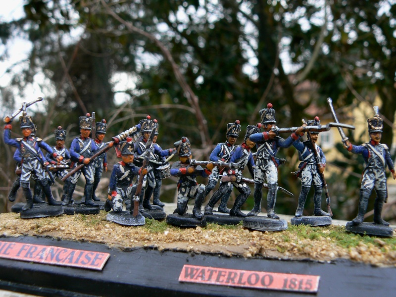 Figurines 1/72 ème de chez Esci : Infanterie Française de ligne Waterloo P1040018