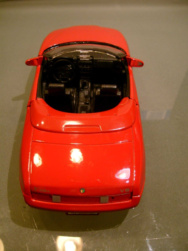 Modell in 1:24 und 25 Alfa Romeo S6306621