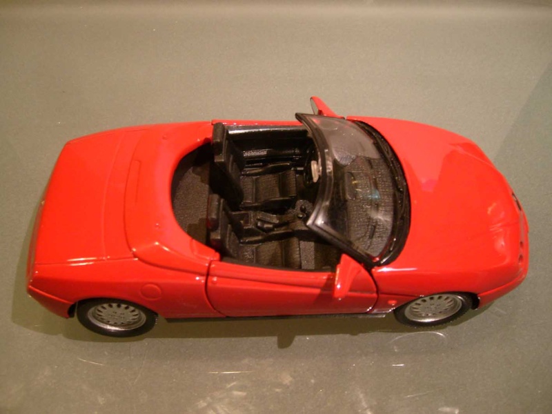 Modell in 1:24 und 25 Alfa Romeo S6306622