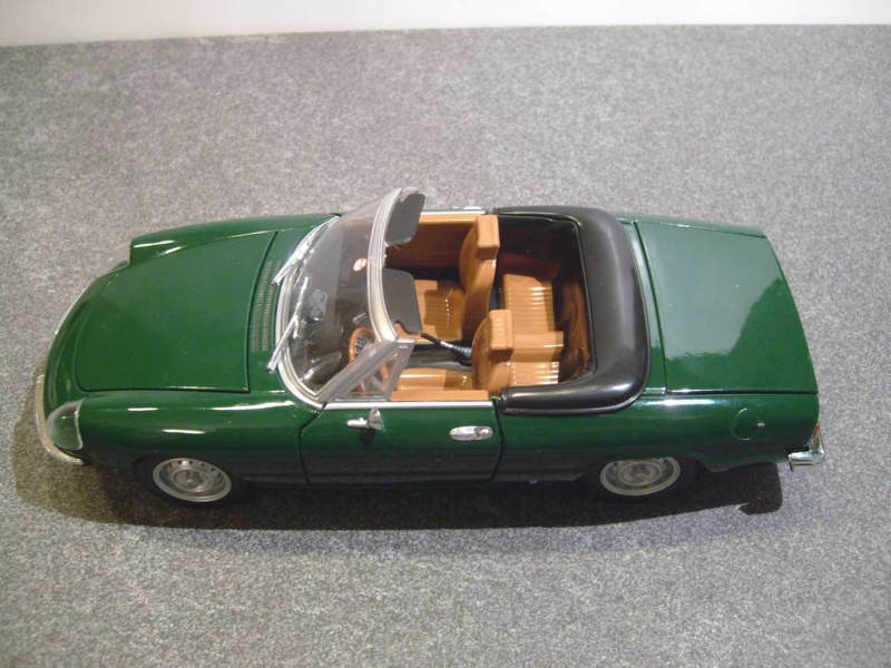 Modell in 1:24 und 25 Alfa Romeo S6308191