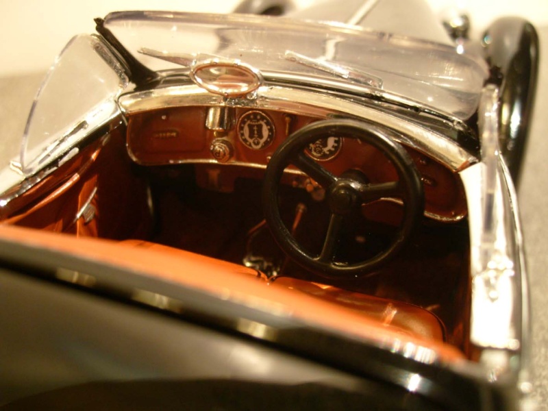 Modell in 1:24 und 25 Alfa Romeo S6308265