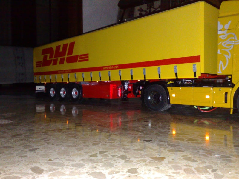 LONA DE CARSON DHL. 25102011