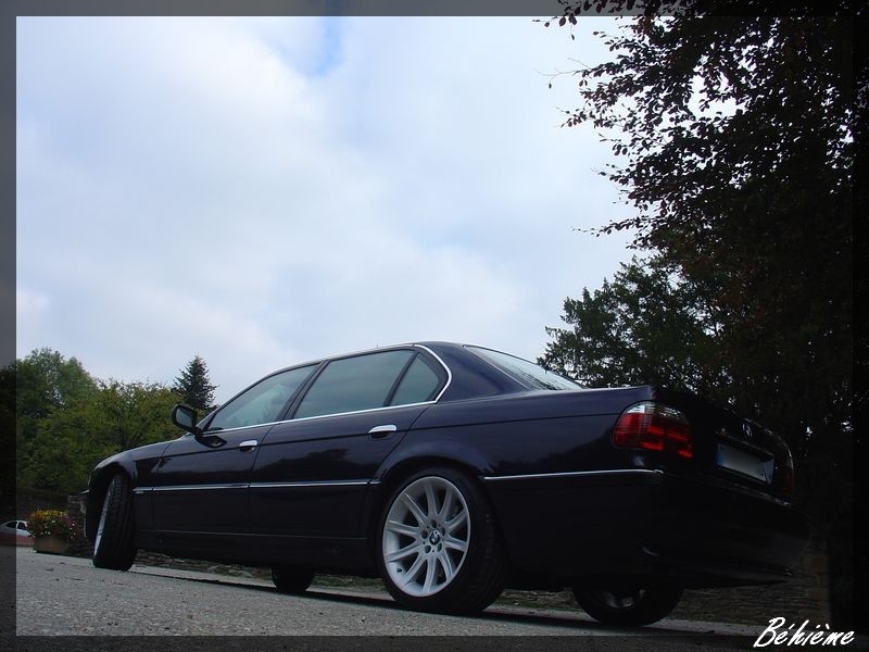 Mein e38 V12 Dsc01329