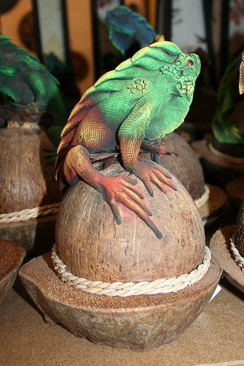 vente de dcoration iguane au profit de l'association U630b011
