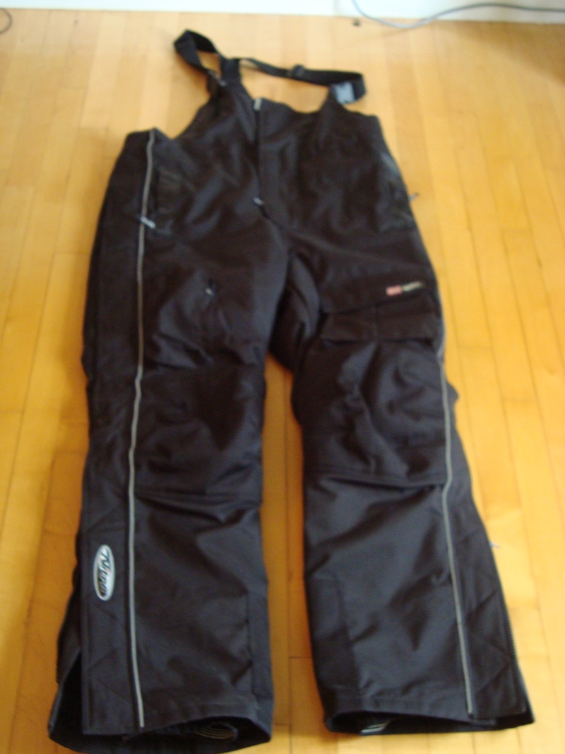 manteau et salopette pour ski doo 00510