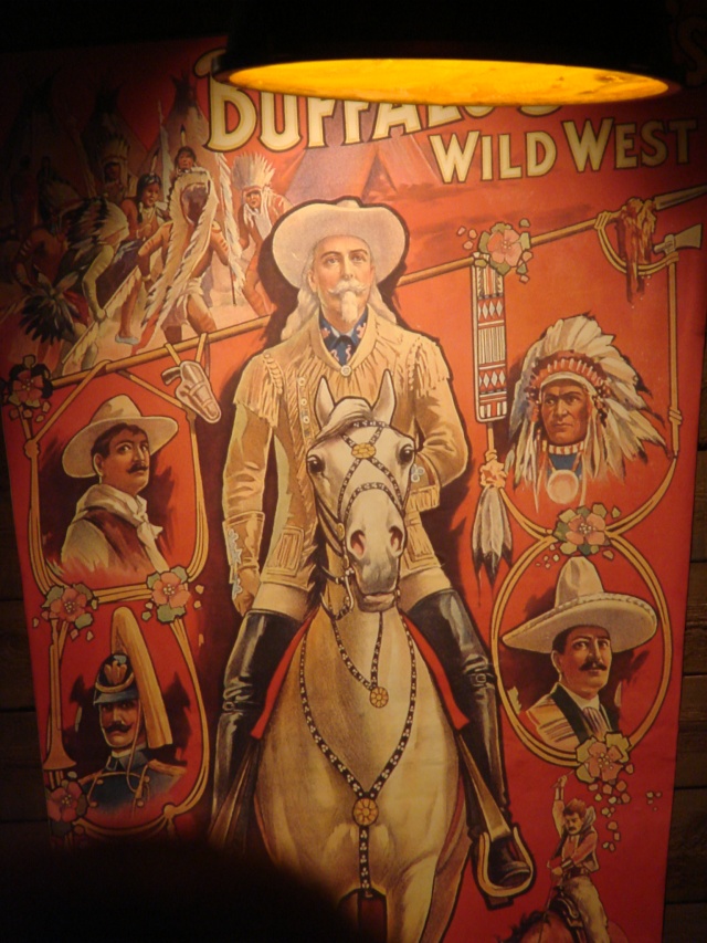 Le Buffalo Bill Wild West Show (carte p.40) - Page 3 Dsc00671