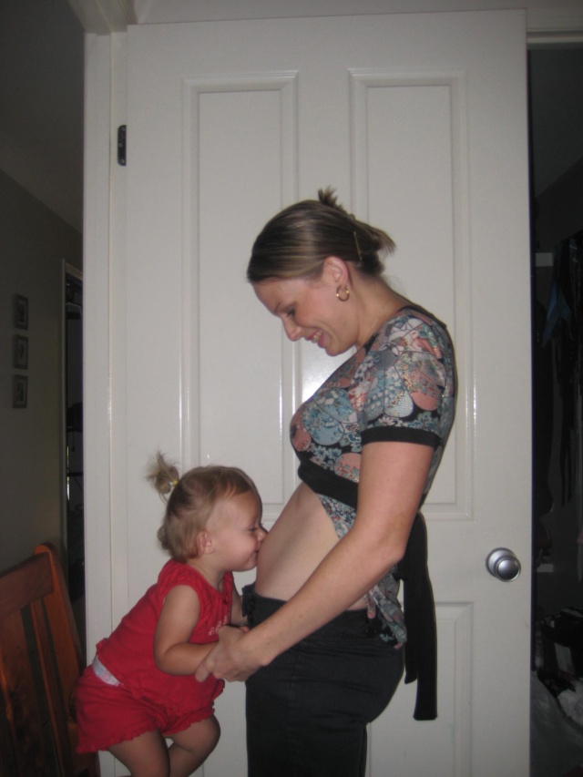 FROM BUMP TO BABY - bump pics!! - Page 25 12_12_10