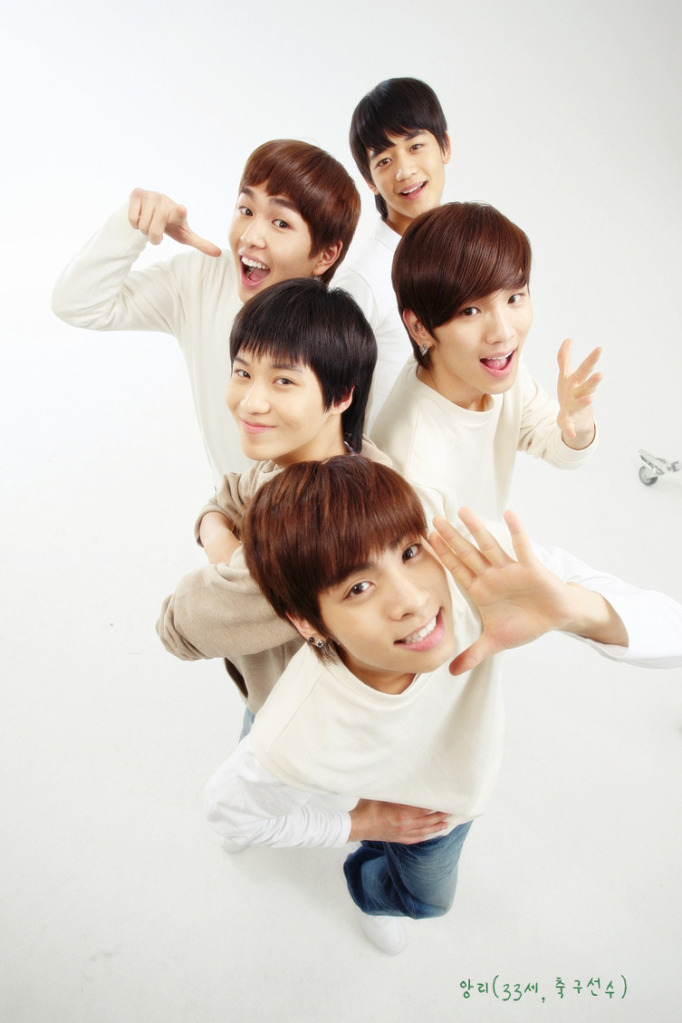 SHINee photos <3 111