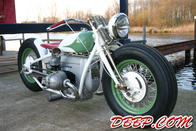 En savoir un peu plus sur un bobber d'enfer.... Bmw_8810