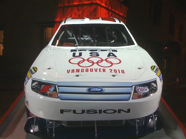 2010 #9 Ford (Daytona paint scheme) 9bud-f10