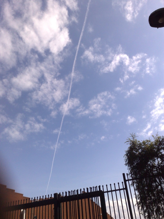 Chemtrails  post your pictures Chemtr12