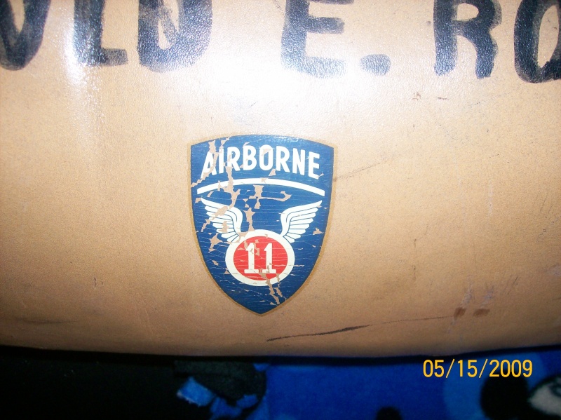 Question about a 11th airborne bag Ww2_1112