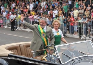 Lula e Sarkozy assistem ao desfile de 7 de Setembro em Brasília 215