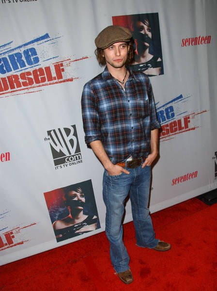 Jackson Rathbone [Jasper] :Les photos A_jazz12