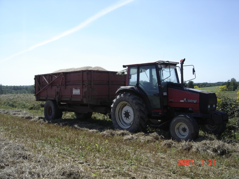 VALTRA Dsc04312