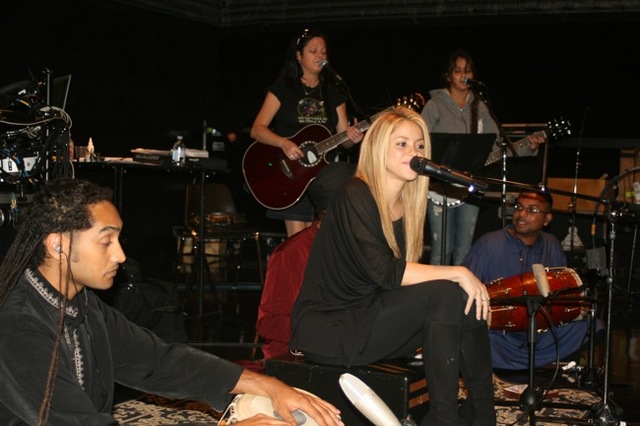 Shakira  Promo rehearsals - Miami, Sept 09 Img_2910