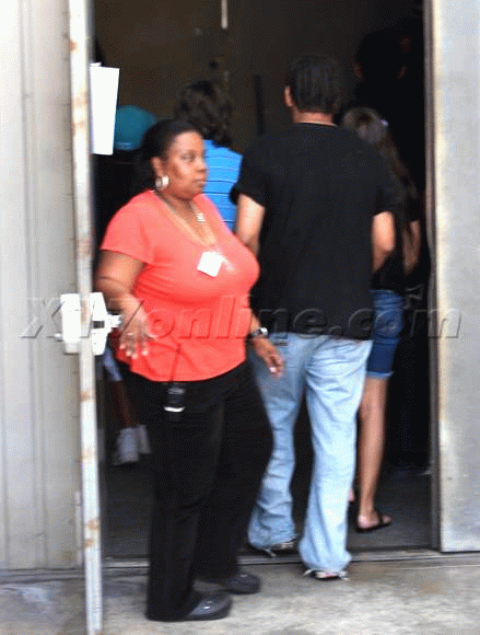 [NUOVE FOTO] Prince e Paris al museo della scienza Hx6hqt11