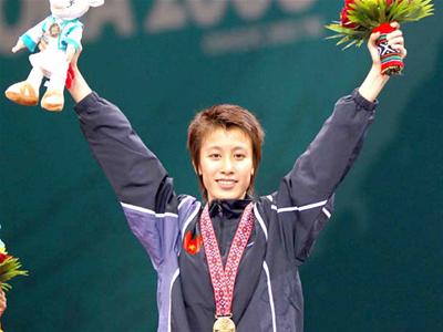Vũ Nguyệt Ánh đoạt huy chương vàng & đăng quang ngôi vô địch karate ASIAD tại SEA Games 23 Va_ngu10