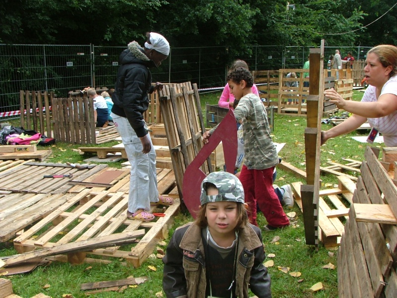 Dukendam 2008: De huttenbouwers Dscf5634